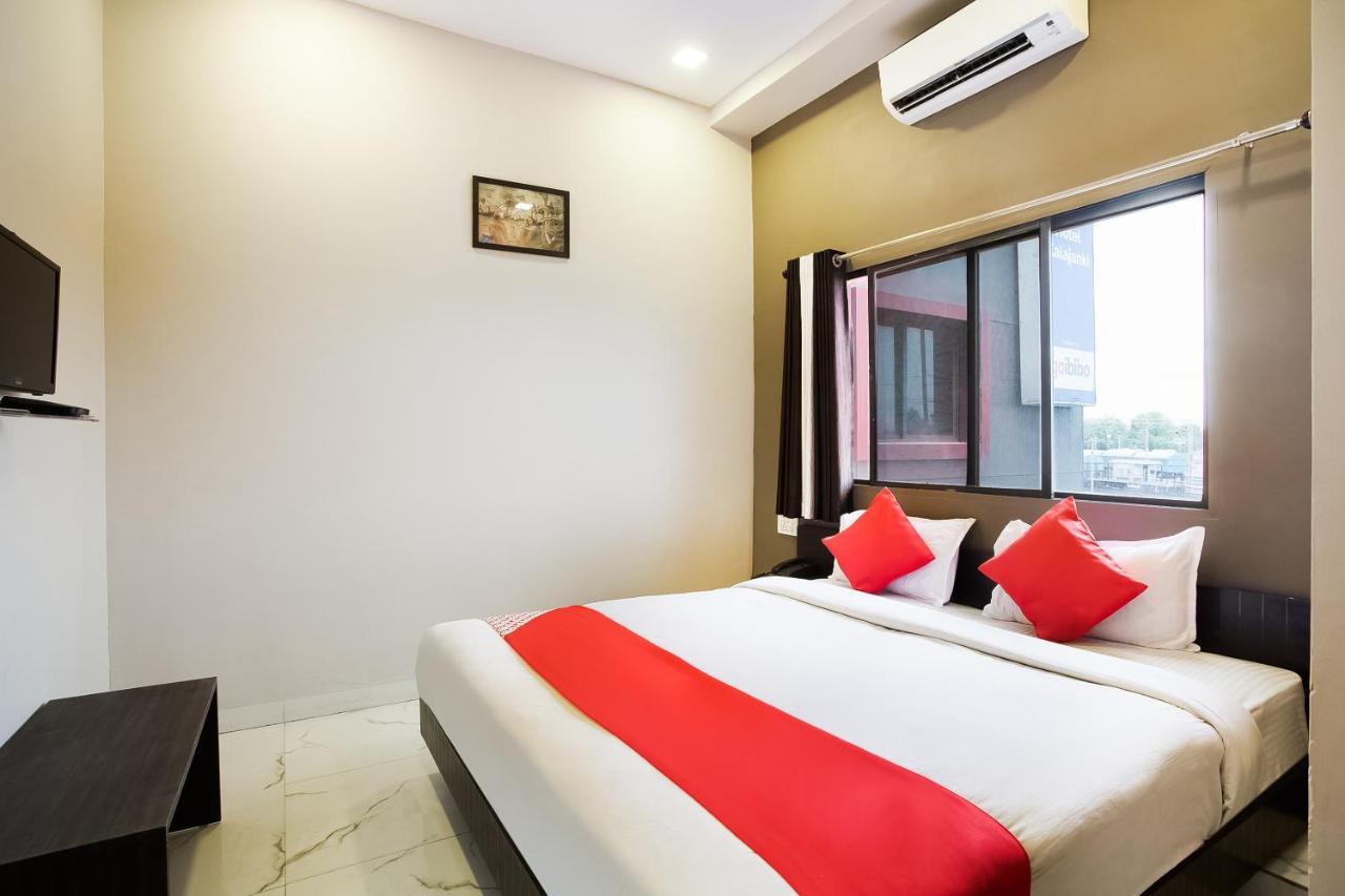 Oyo 39381 Kalajanki Hotel Ujjain Luaran gambar