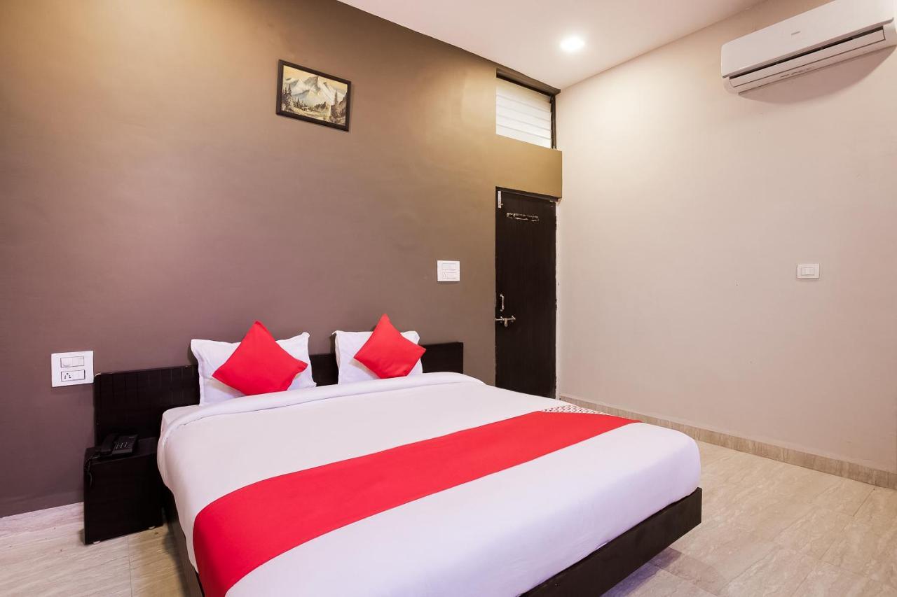 Oyo 39381 Kalajanki Hotel Ujjain Luaran gambar